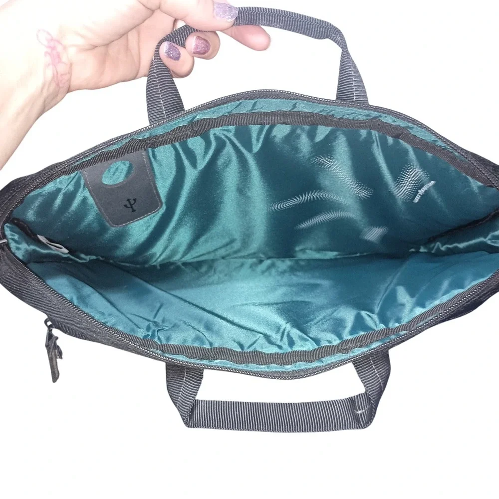 Case Logic Laptop Bag Messenger Shoulder Briefcase‎ 15-16 in  NWT SKUCH099